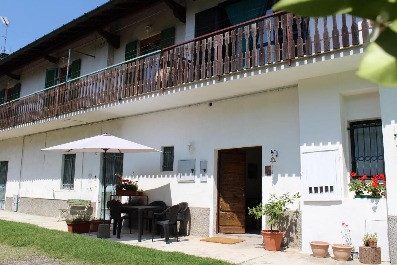 Il Casolare Del Medio Olona Bed and Breakfast Fagnano Olona Exteriör bild