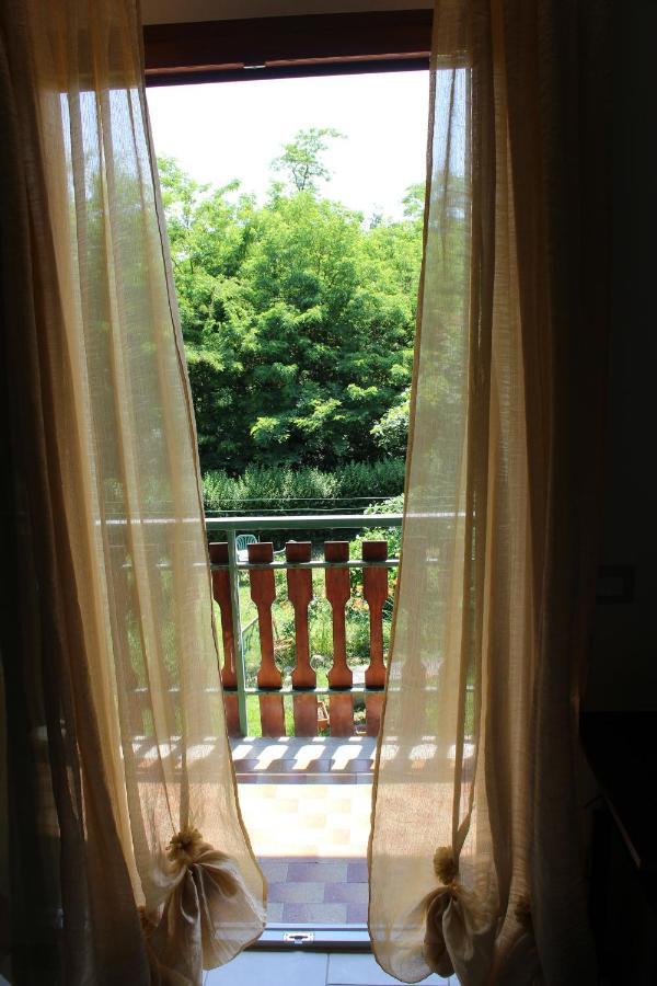 Il Casolare Del Medio Olona Bed and Breakfast Fagnano Olona Exteriör bild