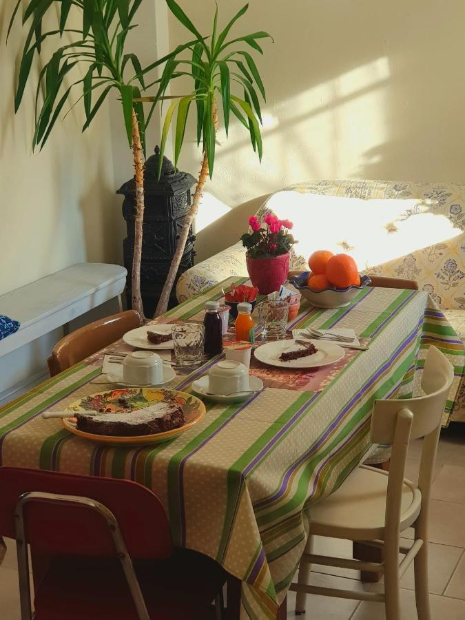 Il Casolare Del Medio Olona Bed and Breakfast Fagnano Olona Exteriör bild
